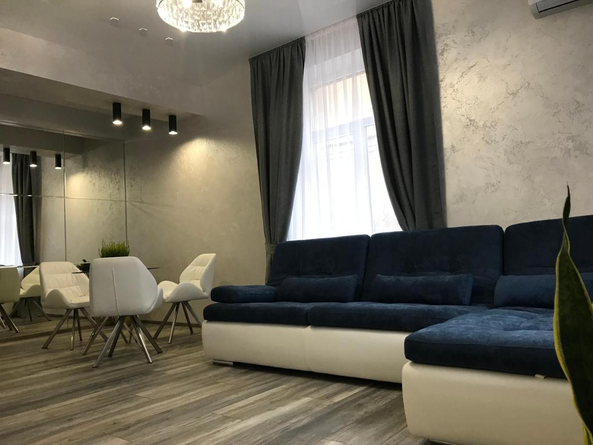 New Luxury Apartment In The Center On Konstitution Square Харків Екстер'єр фото