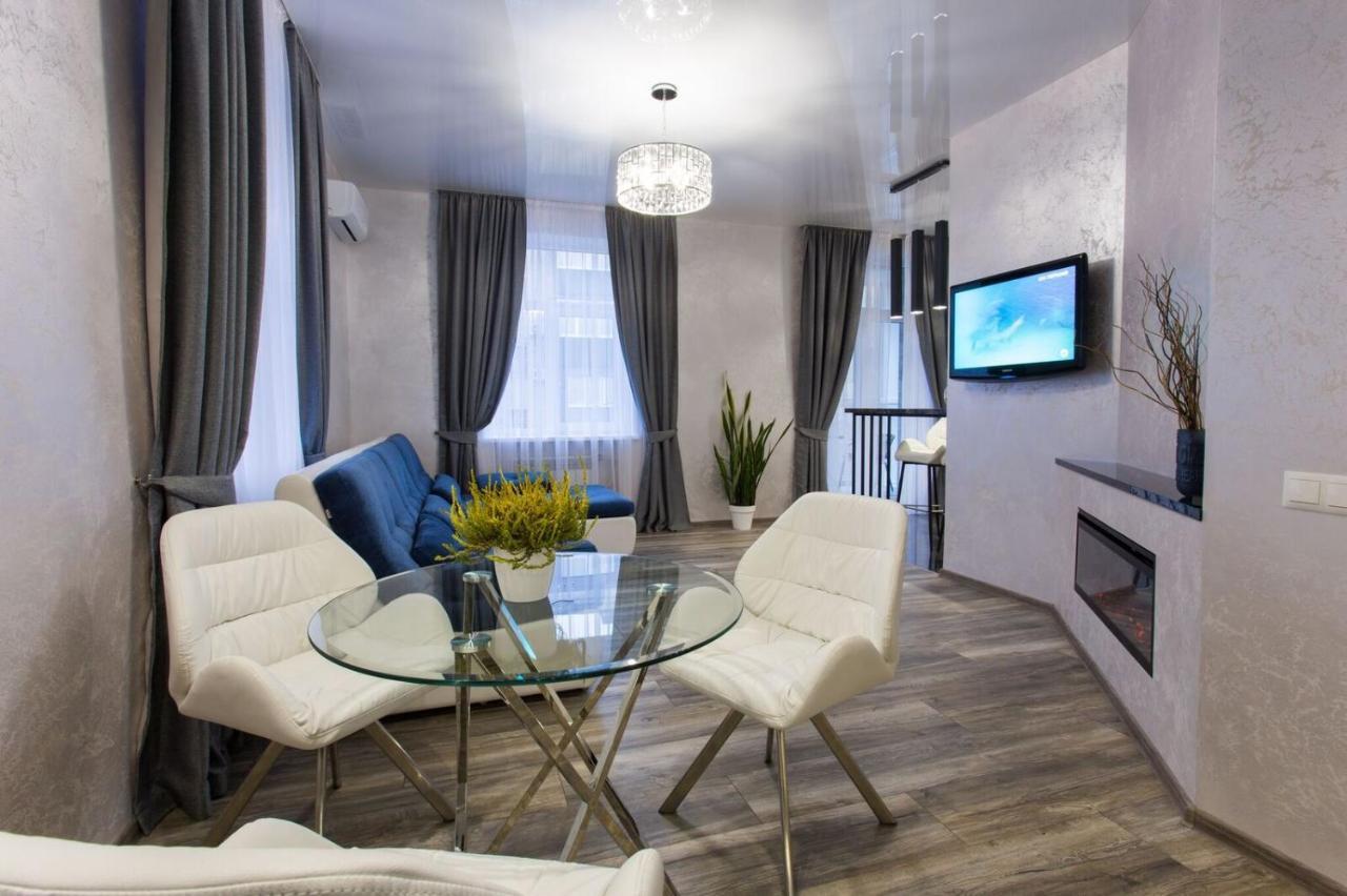 New Luxury Apartment In The Center On Konstitution Square Харків Екстер'єр фото