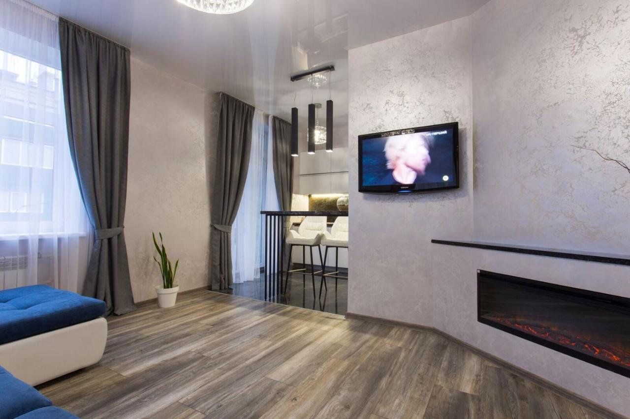 New Luxury Apartment In The Center On Konstitution Square Харків Екстер'єр фото